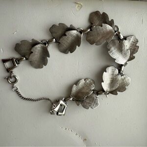 Silver vintage Leaf Bracelet silver tone